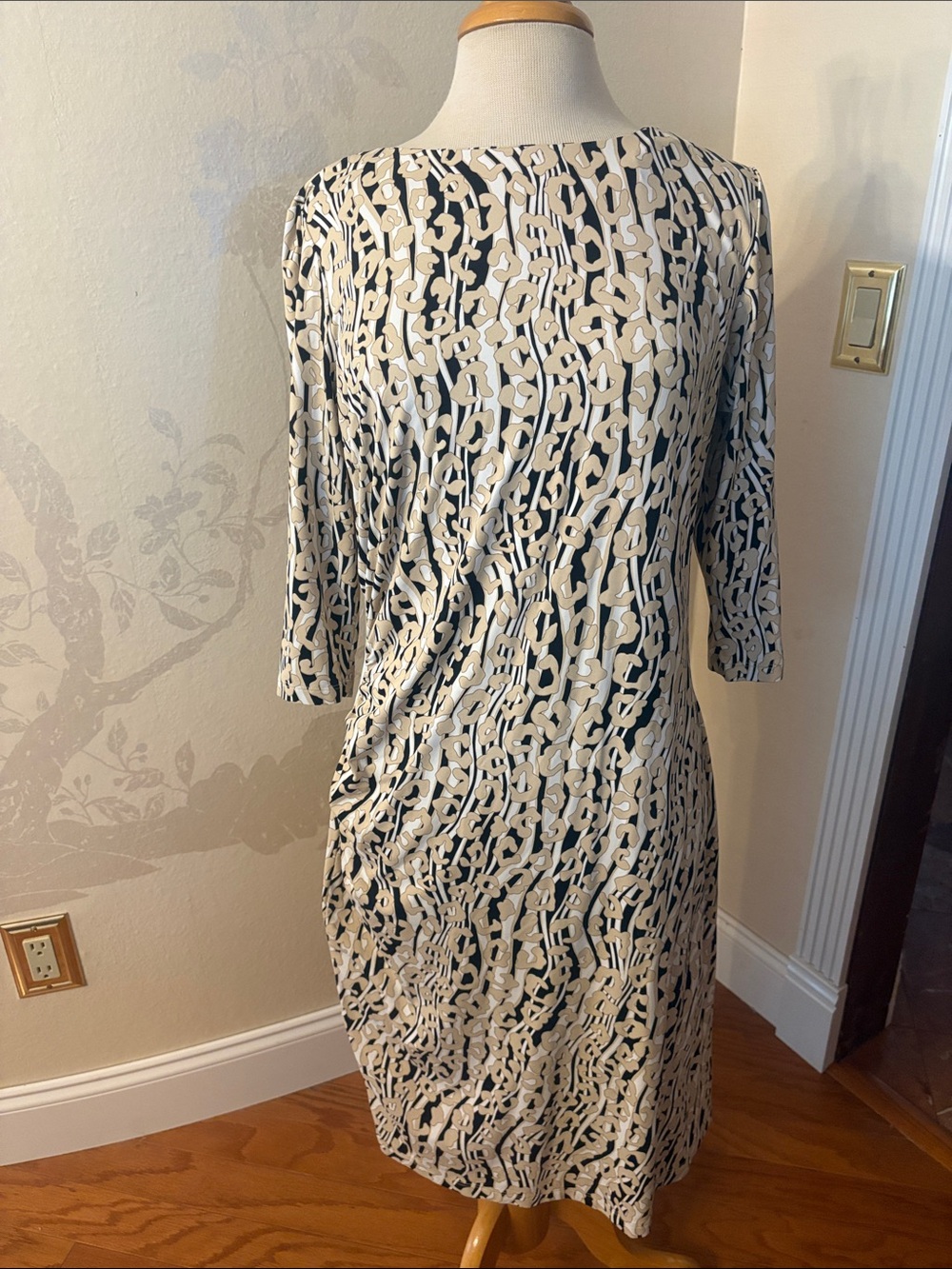 J McLaughlin Animal Patterned Midi Shift Dress